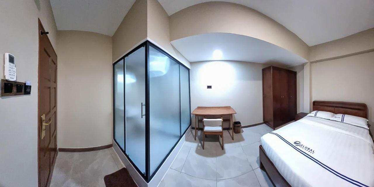 Global Residency Kota Kinabalu Exterior foto